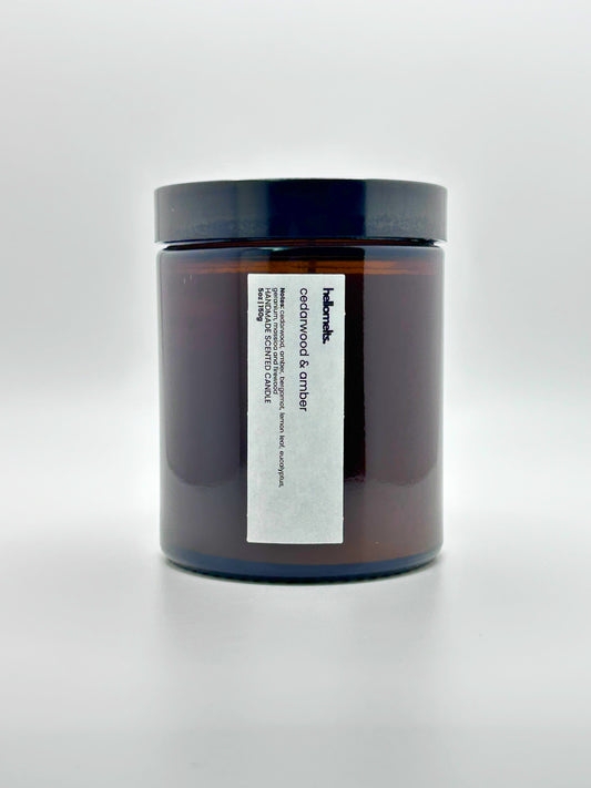 Front view of Cedarwood & Amber autumn candle by Hellomelts with the lid on, part of the Autumn Collection