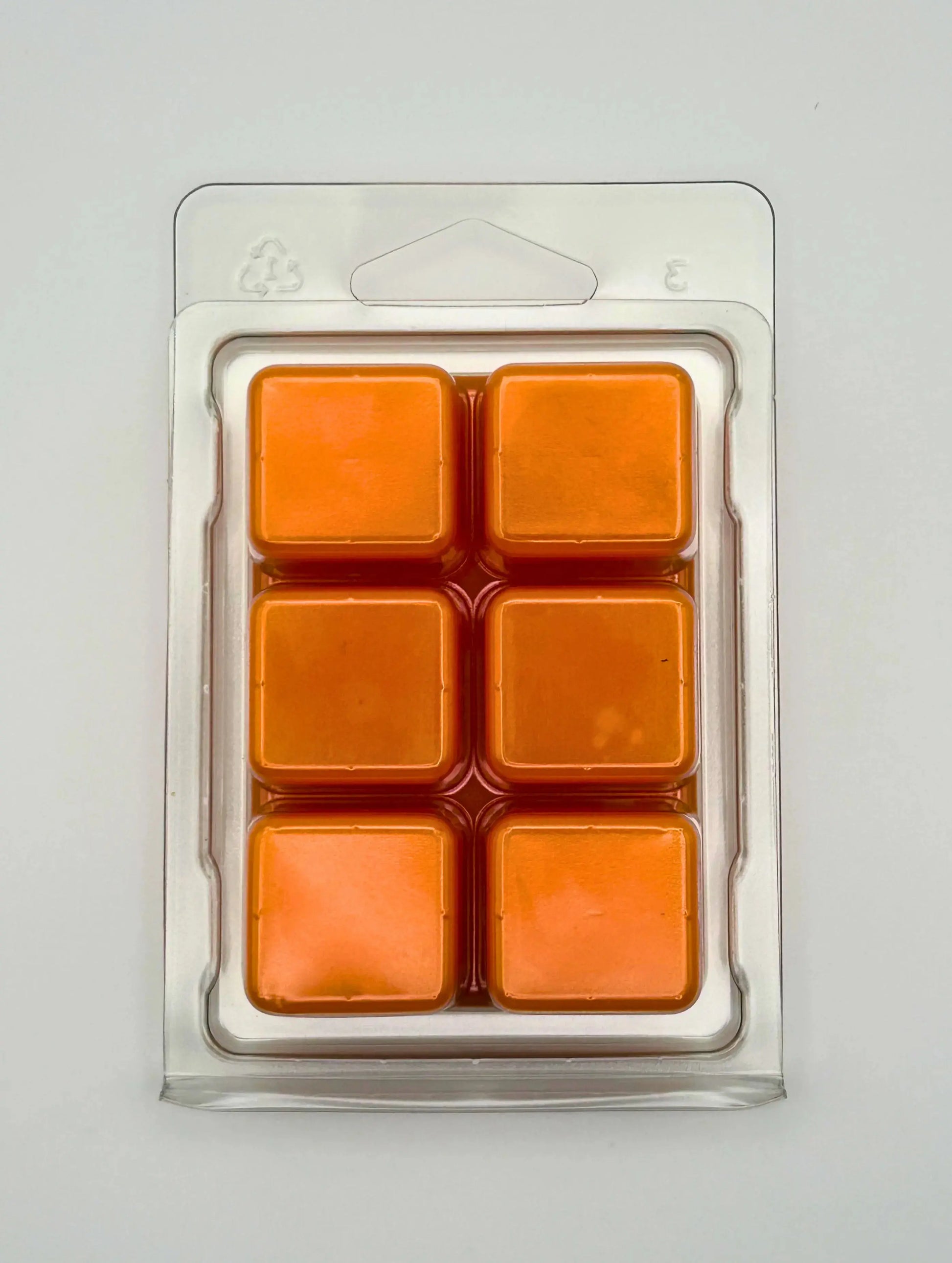Artistic Amber 85g wax melt pack, back view, by Hellomelts, infused with notes of amber, white musk, and lily, ready to fragrance your home.