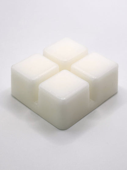 Cranberry & Apple 60g wax melt angled close-up showing the smooth surface of the wax cubes from the Hellomelts Winter Collection