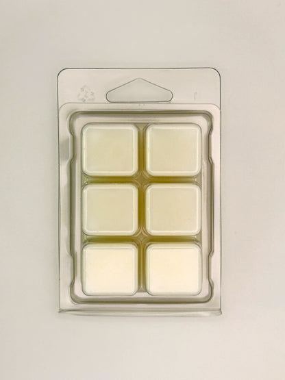 Back of Cuban Tobacco & Oak 85g wax melt clamshell packaging showing the wax inside from the Hellomelts Autumn Collection