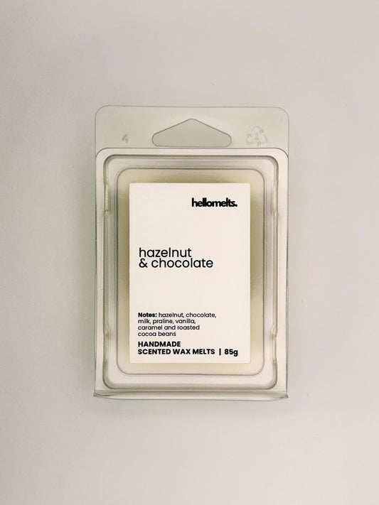 Front view of Hazelnut & Chocolate 85g wax melt in clear clamshell packaging from the Hellomelts Autumn Collection