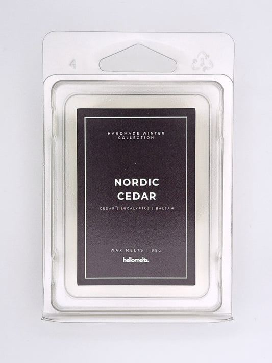 Nordic Cedar 85g wax melt label close-up on the clamshell packaging from the Hellomelts Winter Collection