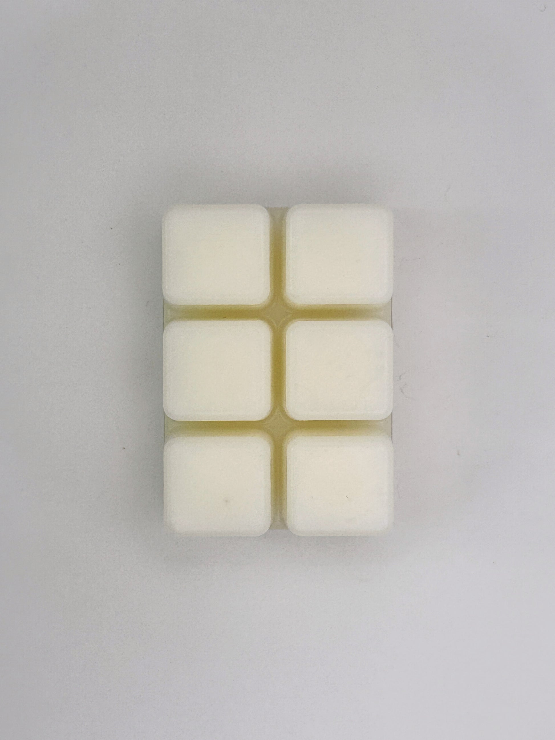 Nutcracker 85g wax melt top-down view of the six wax cubes from the Hellomelts Winter Collection