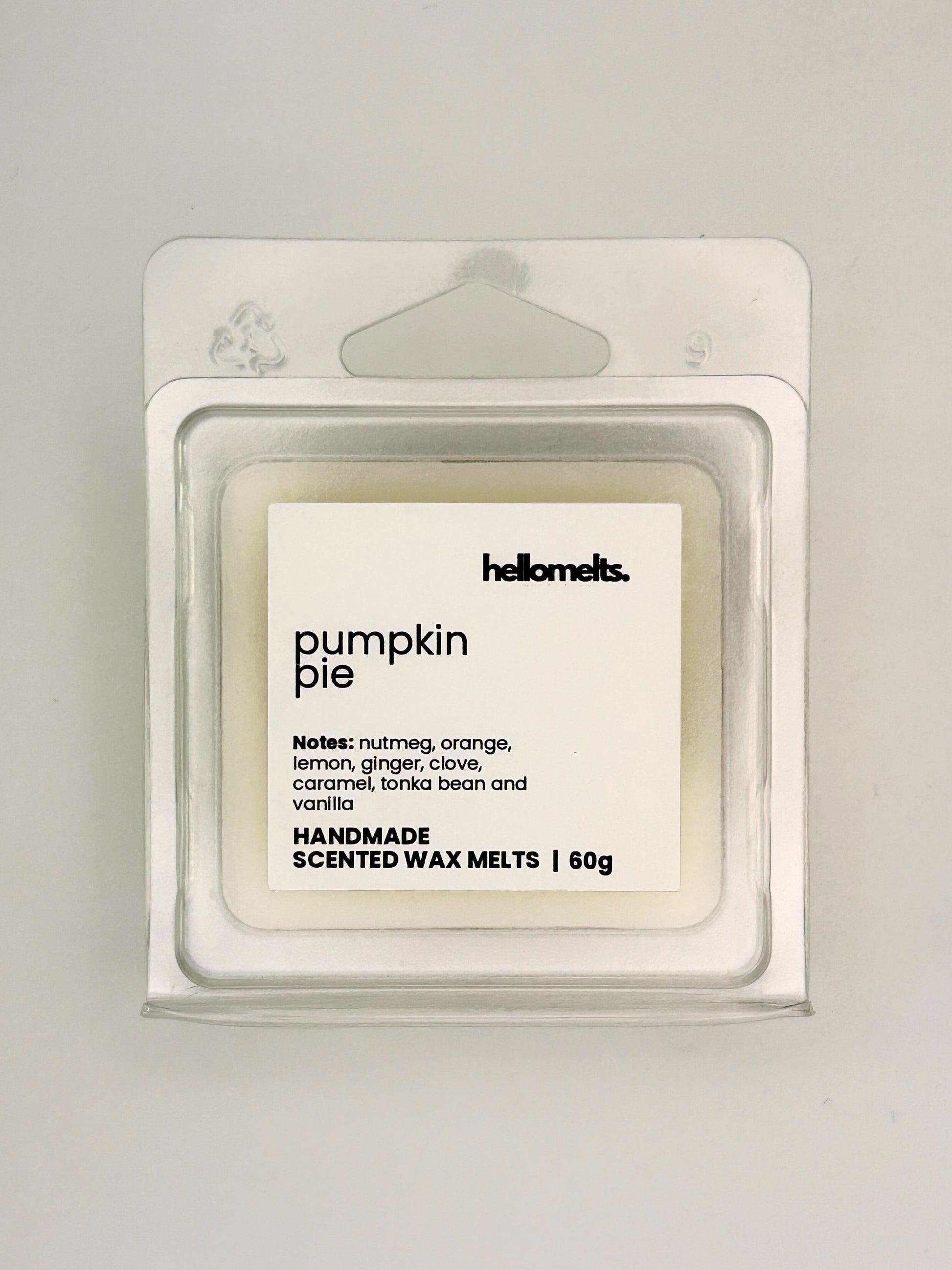 Close up of Pumpkin Pie 60g wax melt label on clear clamshell packaging from the Hellomelts Autumn Collection