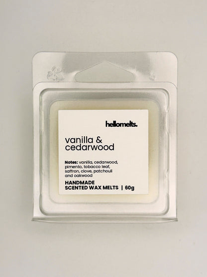 Close up of Vanilla & Cedarwood 60g wax melt label on clear clamshell packaging from the Hellomelts Autumn Collection